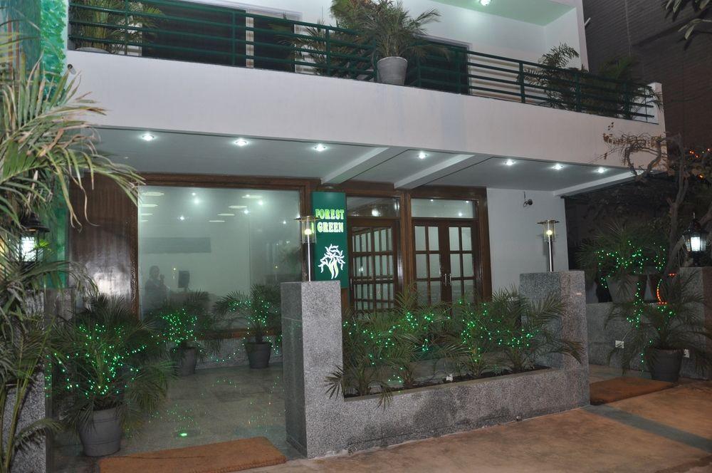 Oyo 367 Hotel Forest Green Nueva Delhi Exterior foto