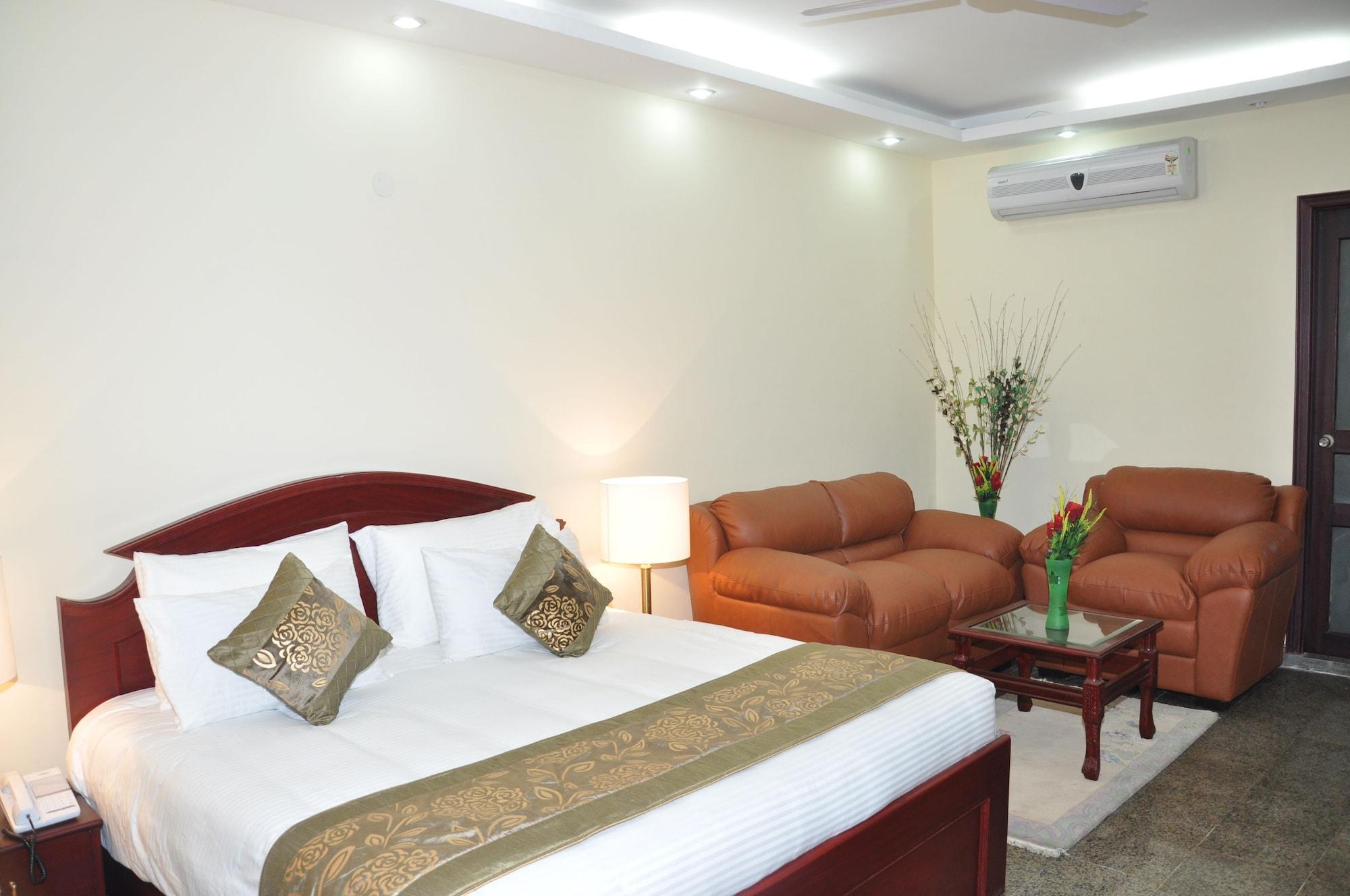 Oyo 367 Hotel Forest Green Nueva Delhi Exterior foto