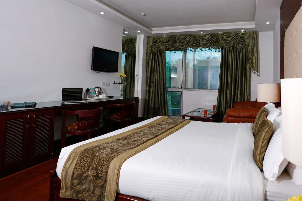 Oyo 367 Hotel Forest Green Nueva Delhi Exterior foto